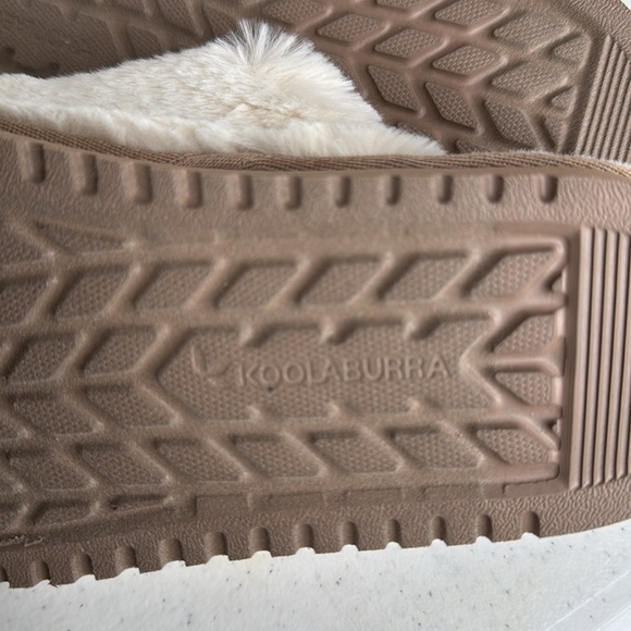 KOOLABURRA UGG POMI SLIPPERS Sz 5 - Picture 9 of 10